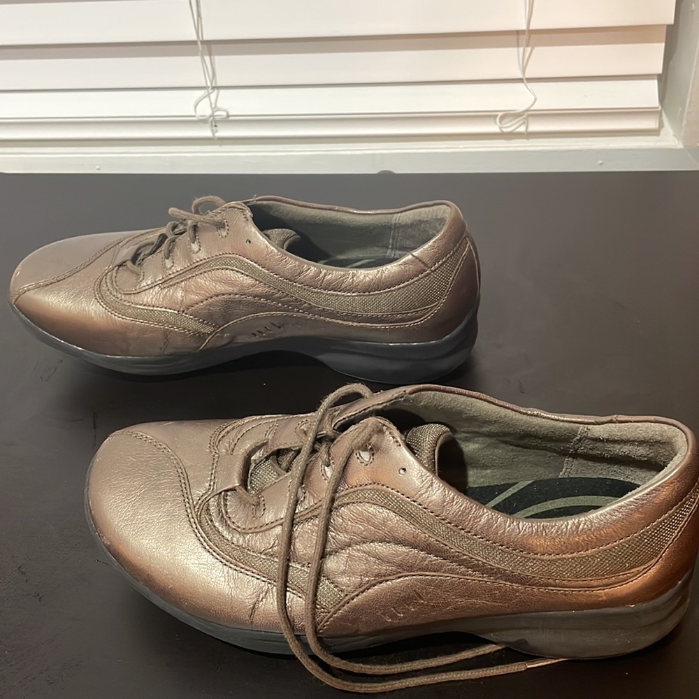 10W Clark’s Inmotion Shoes - Picture 2 of 8